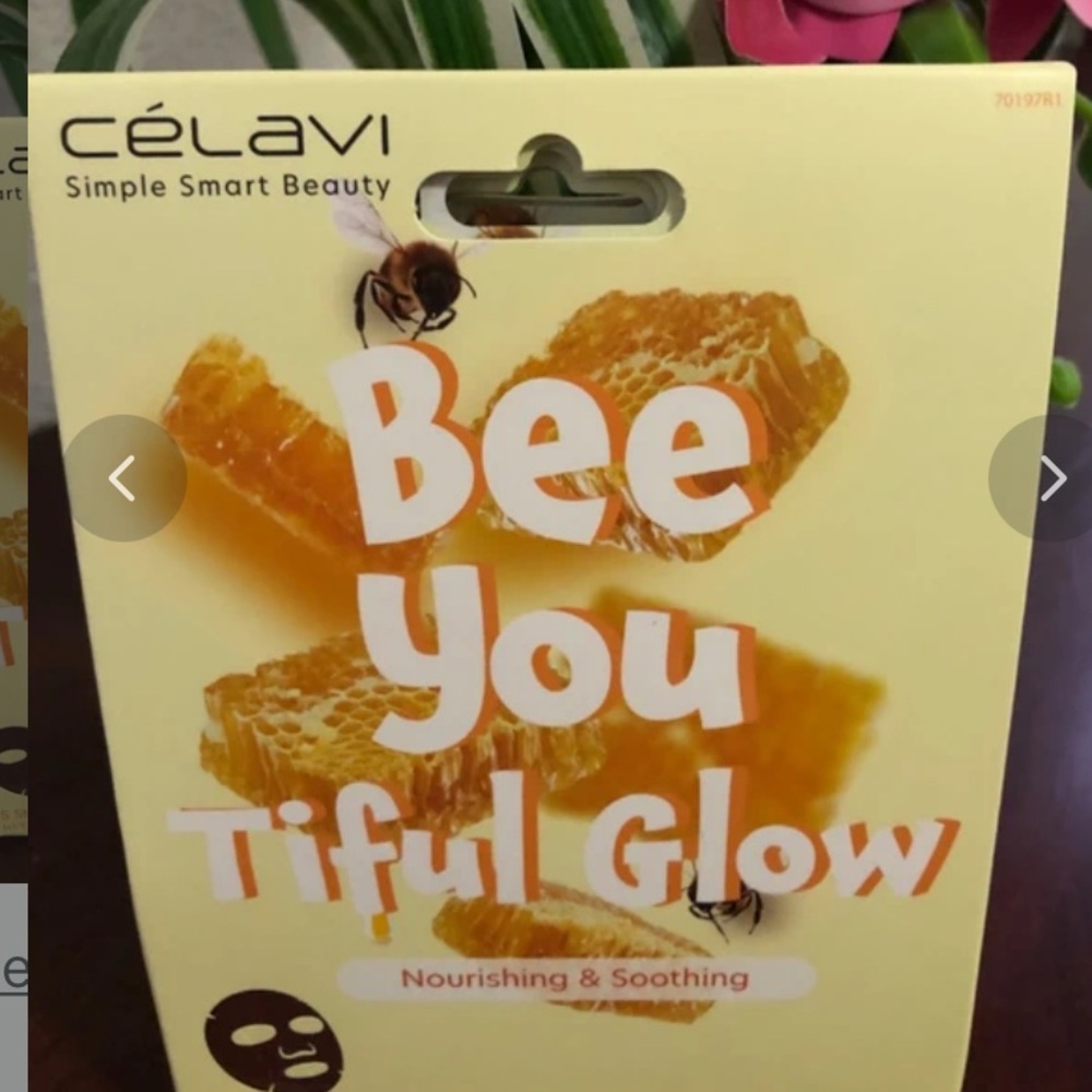 Célavi Bee You Tiful Glow Nourishing & Soothing Face Mask — Yellow